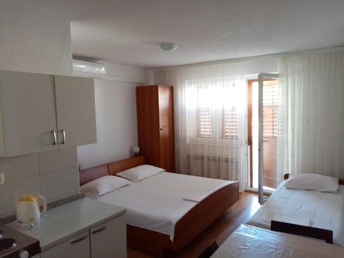Apartments Iva Baška Voda Dış mekan fotoğraf