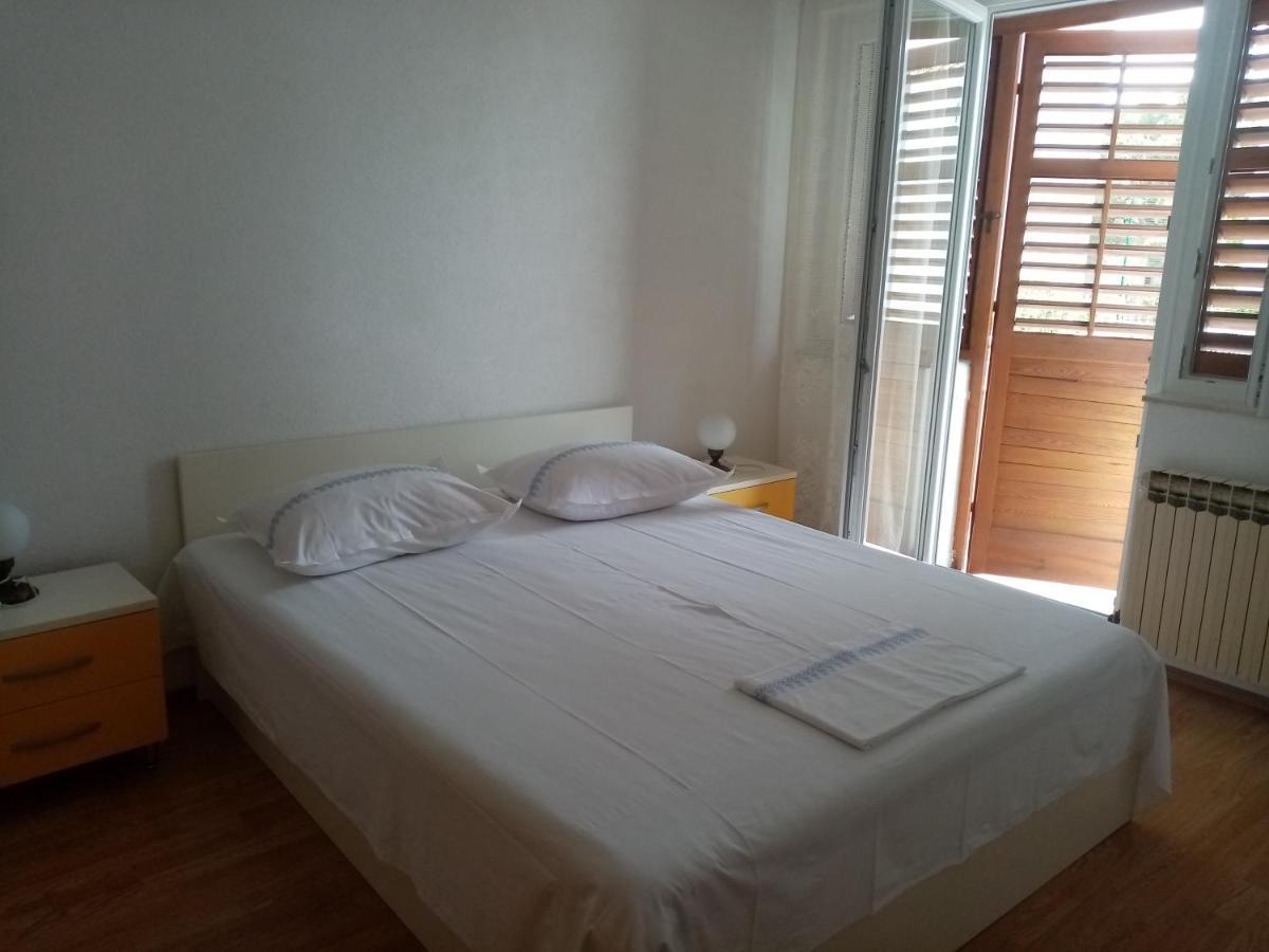 Apartments Iva Baška Voda Dış mekan fotoğraf