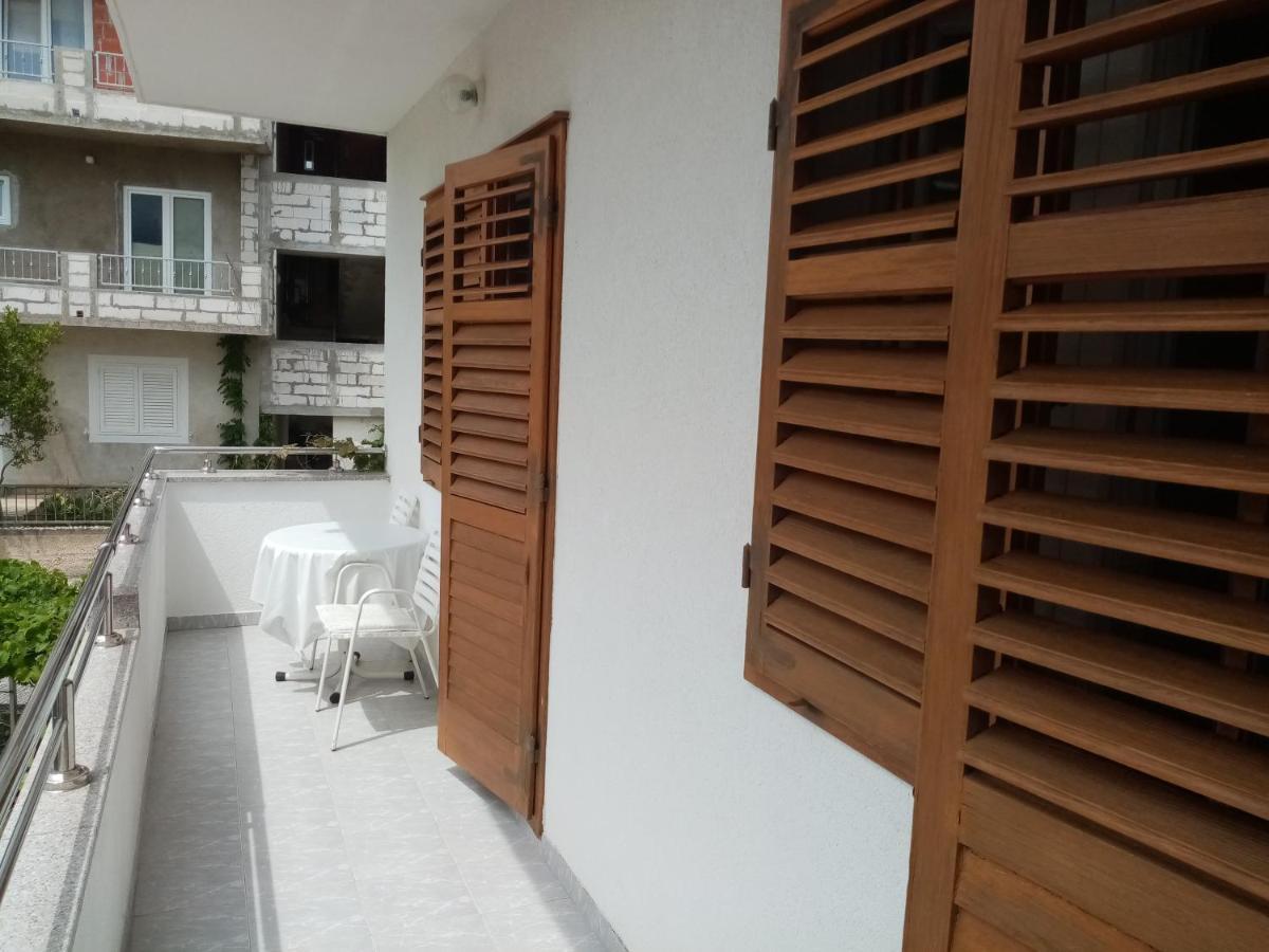 Apartments Iva Baška Voda Dış mekan fotoğraf